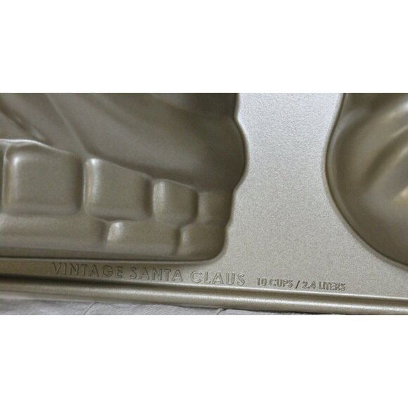 Nordic Ware Vintage Santa 3D Cake Pan Williams Sonoma Holiday Christmas 10-cup - Picture 4 of 4
